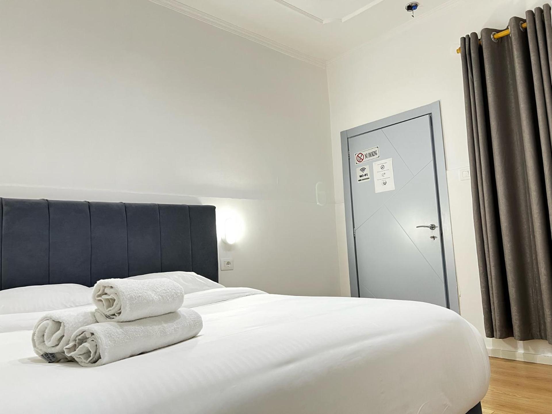 Tirana Square Hotel Luaran gambar